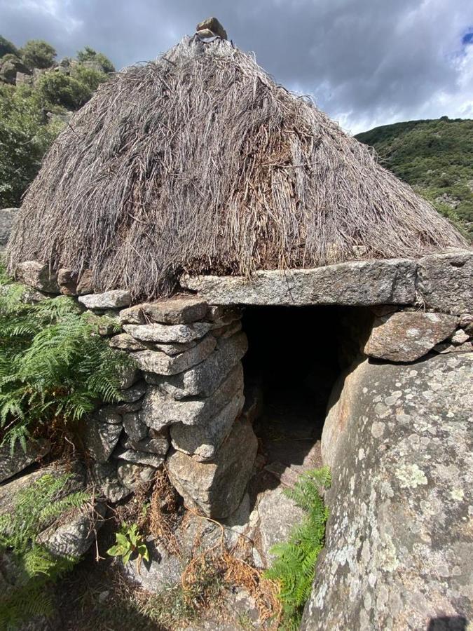 El Jazmin De La Fuente Casa Rural Guijo de Santa Bárbara Eksteriør bilde